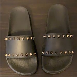 Valentino garavani slides